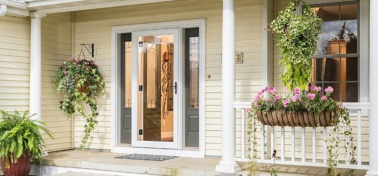 screen door installation in Barstow